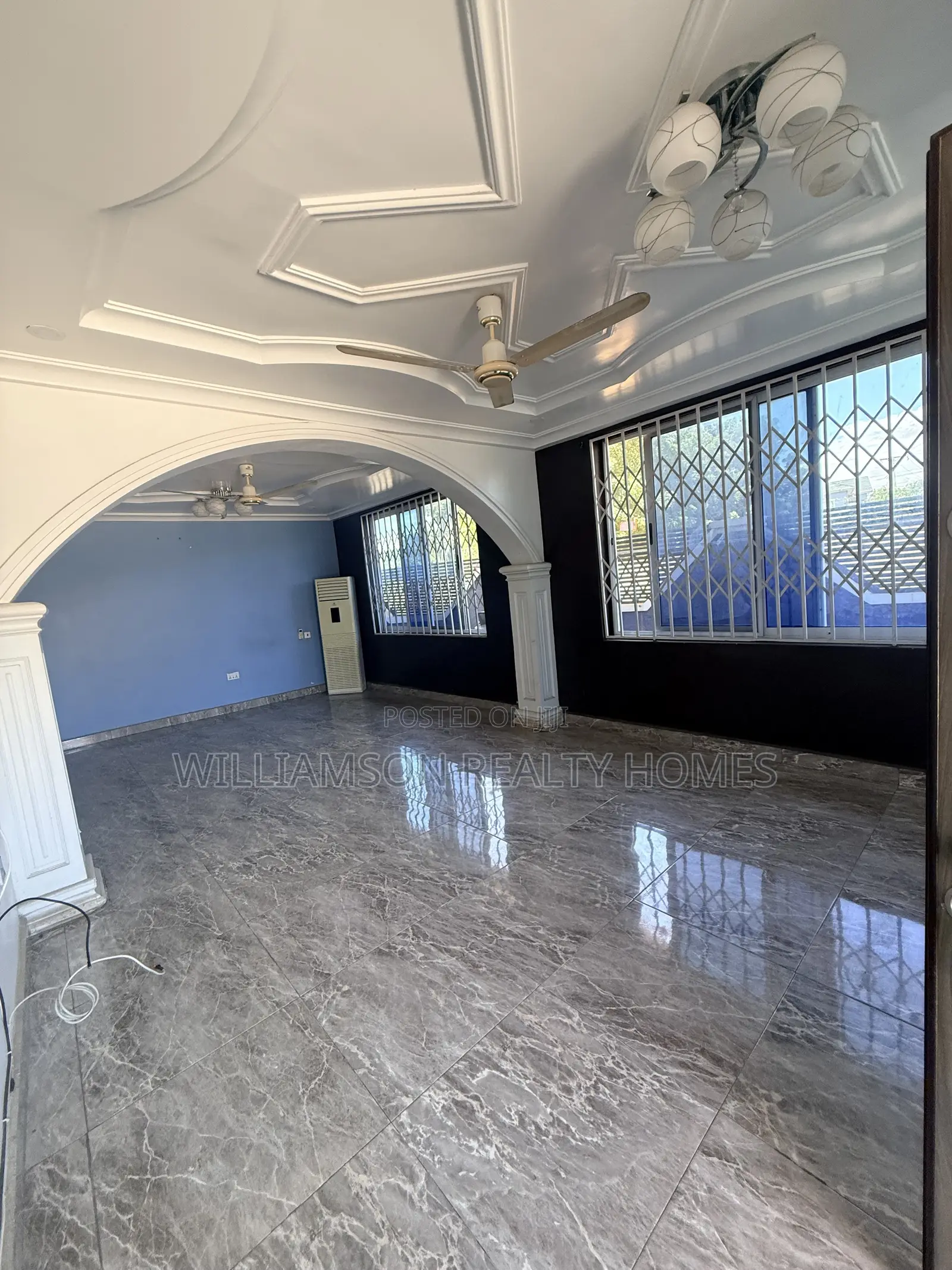 4bdrm House in Spintex Main Road for rent