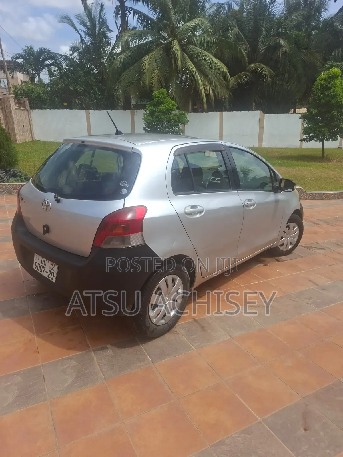 Toyota Vitz 1.0 FWD 3dr 2010 Silver