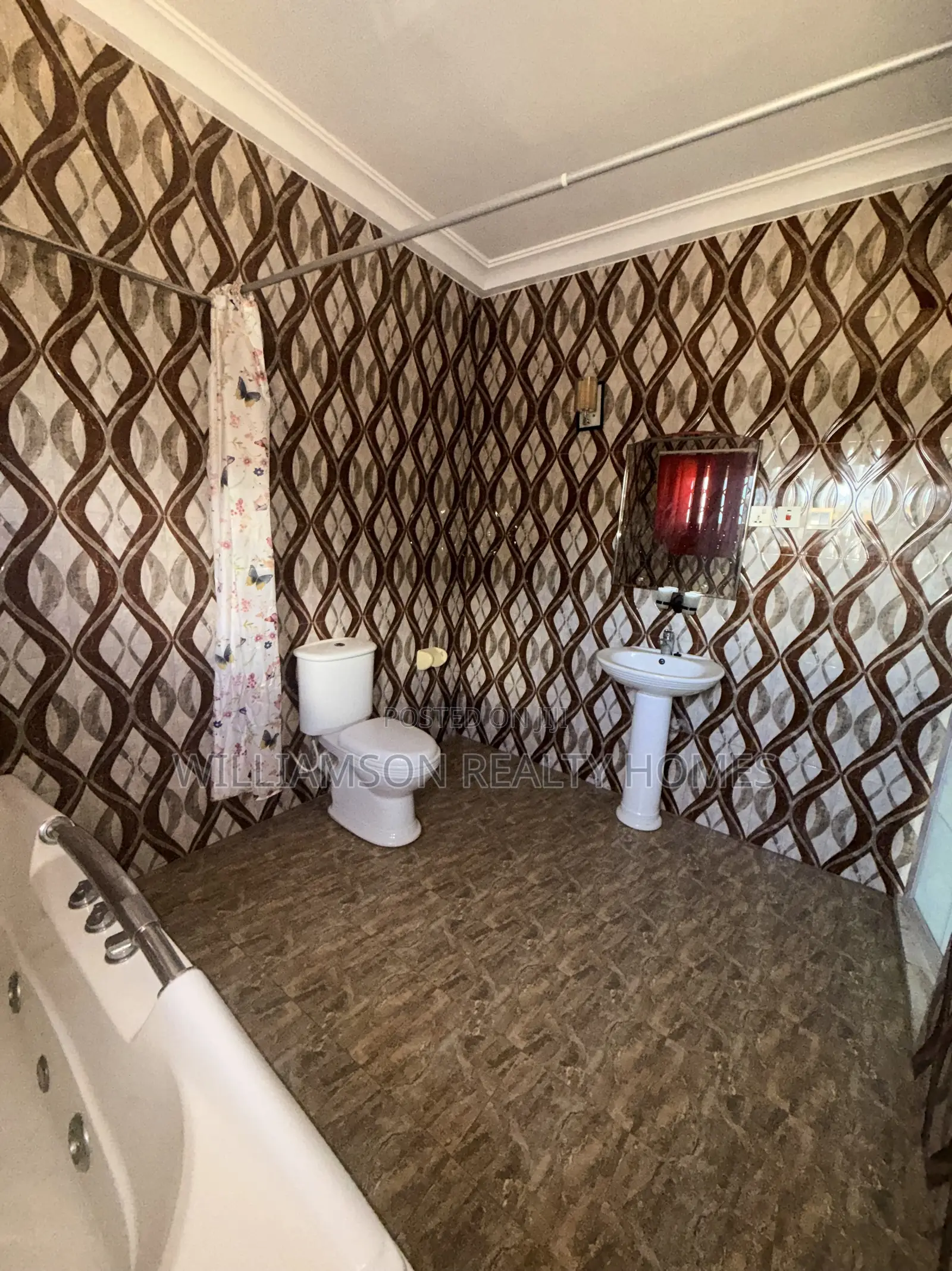 4bdrm House in Spintex Main Road for rent