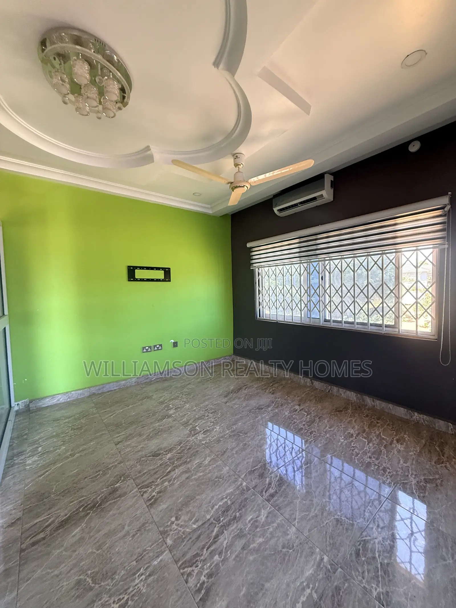 4bdrm House in Spintex Main Road for rent