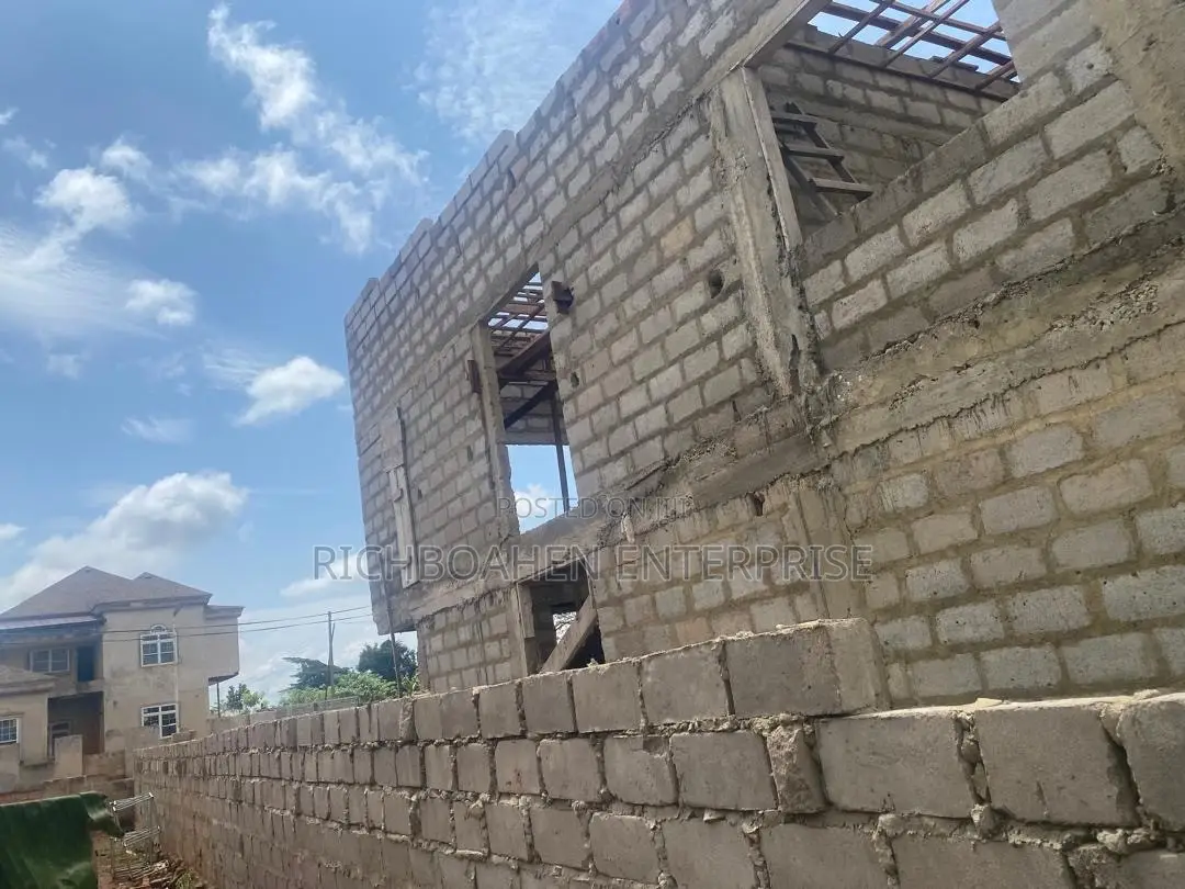 4bdrm Duplex in Richboahen, Atwima Kwanwoma for sale