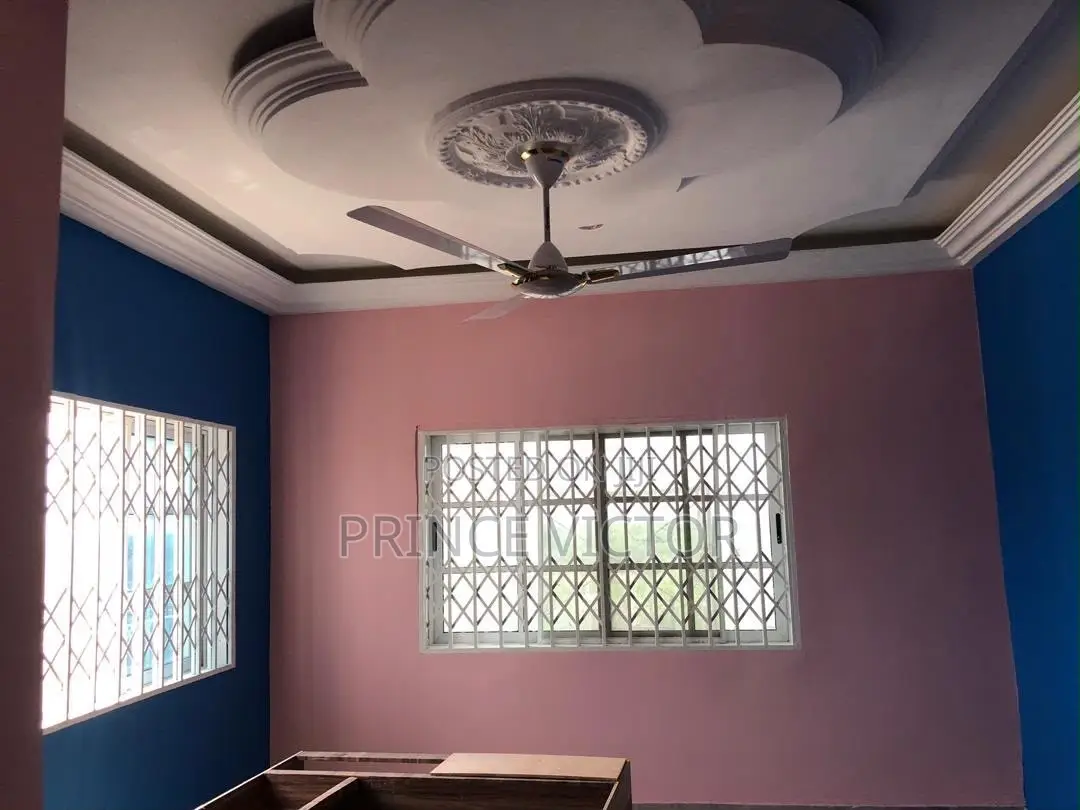 3bdrm Apartment in Dansoman Estate, Keep Fit for sale