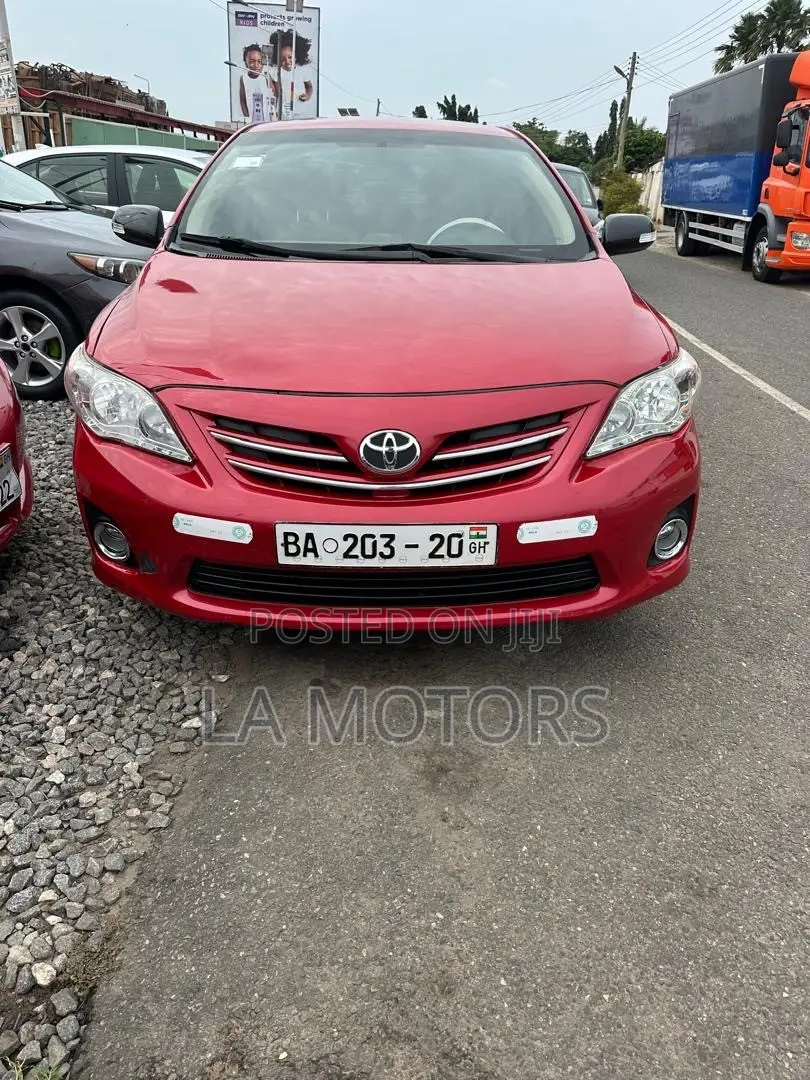 Toyota Corolla 2013 Red