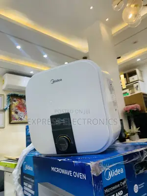 Midea 30 LTRS Water Heater (D30-20VD)highly Recommended