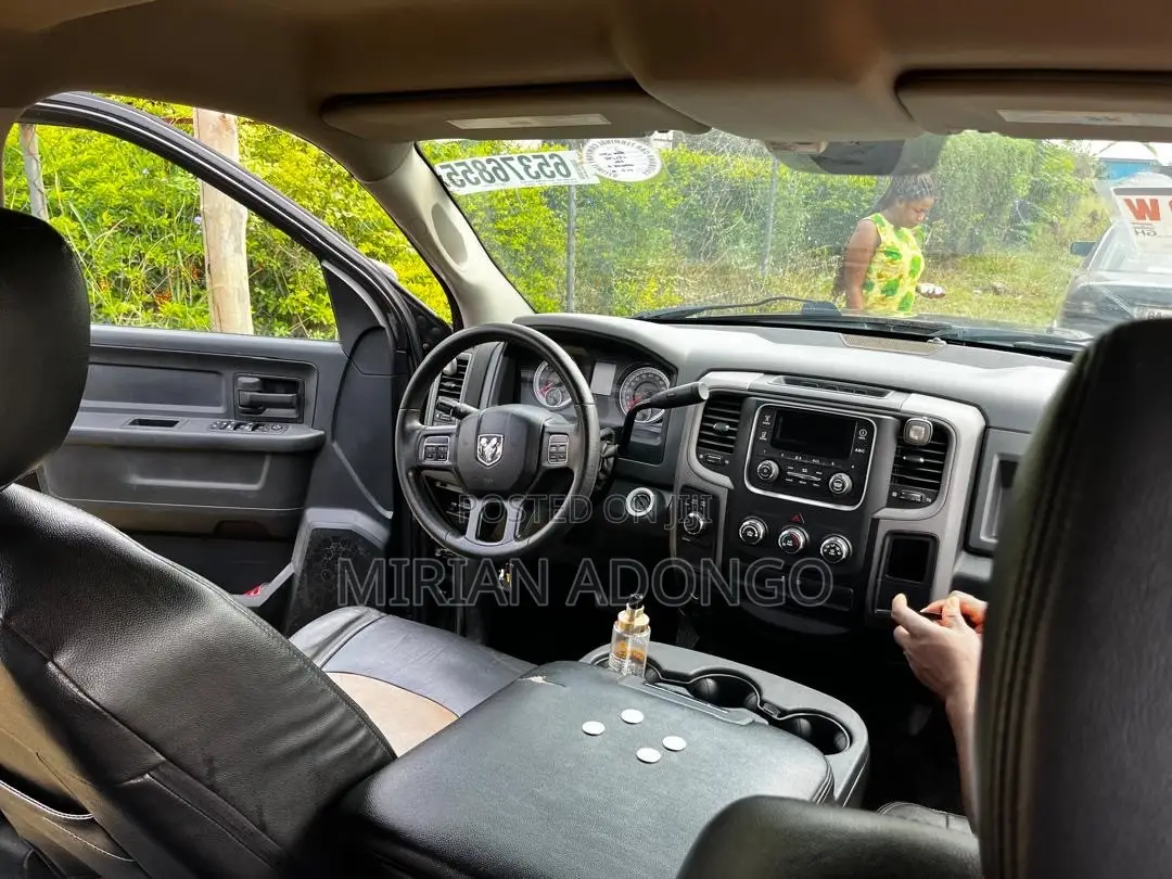 RAM 1500 2014 Matt Black