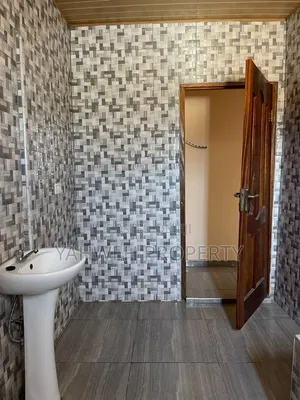 1bdrm Apartment in Spintex Kotobabi, Baatsona Total for rent