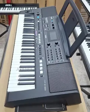 Yamaha PSR-483