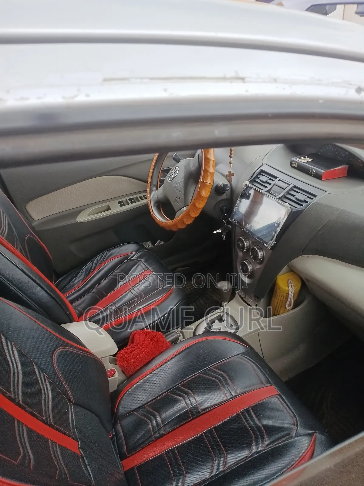 Toyota Belta 2010 Silver
