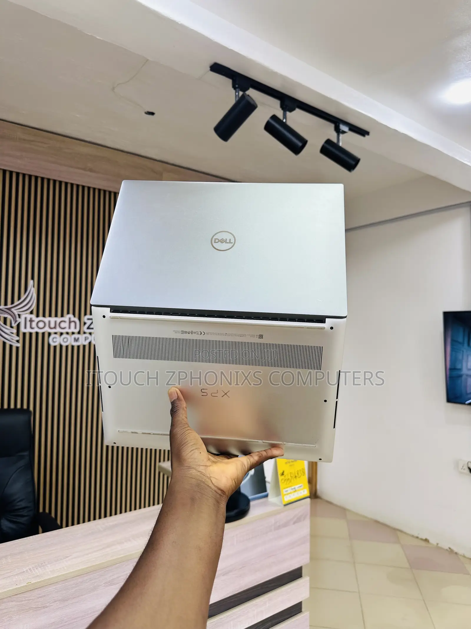 Laptop Dell XPS 15 9510 32GB Intel Core i7 SSD 1T