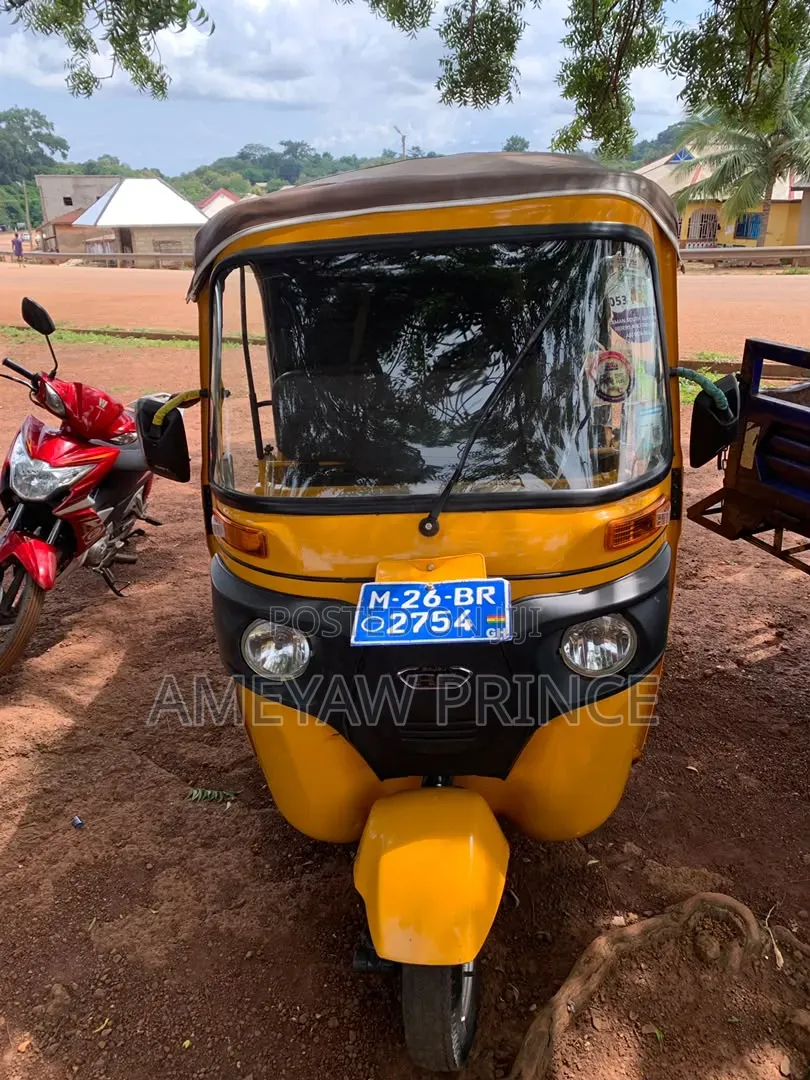 Bajaj RE 2026 Yellow