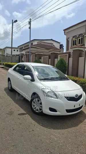 Toyota Belta 2011 White