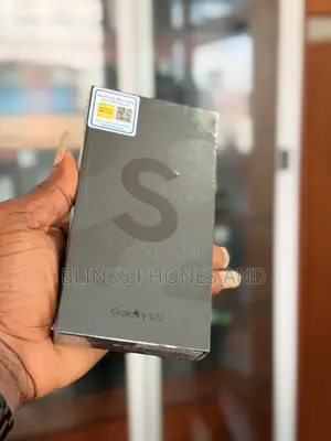 New Samsung Galaxy S22 5G 128 GB Silver