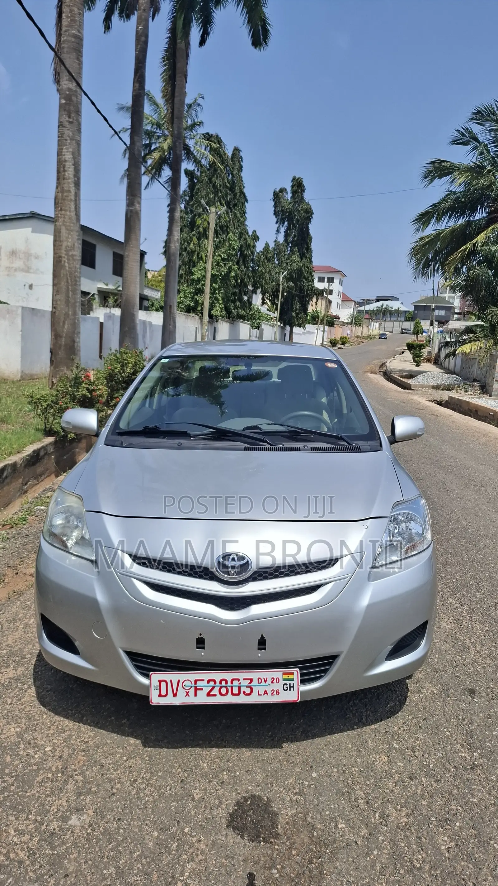 Toyota Belta 2011 Silver