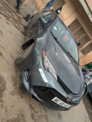 Toyota Corolla LE ECO 4dr Sedan (1.8L 4cyl CVT) 2017 Gray