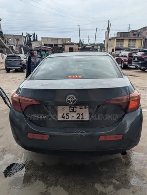 Toyota Corolla LE ECO 4dr Sedan (1.8L 4cyl CVT) 2017 Gray