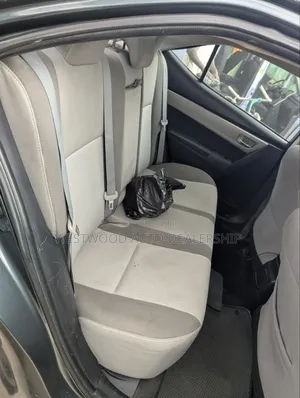 Toyota Corolla LE ECO 4dr Sedan (1.8L 4cyl CVT) 2017 Gray