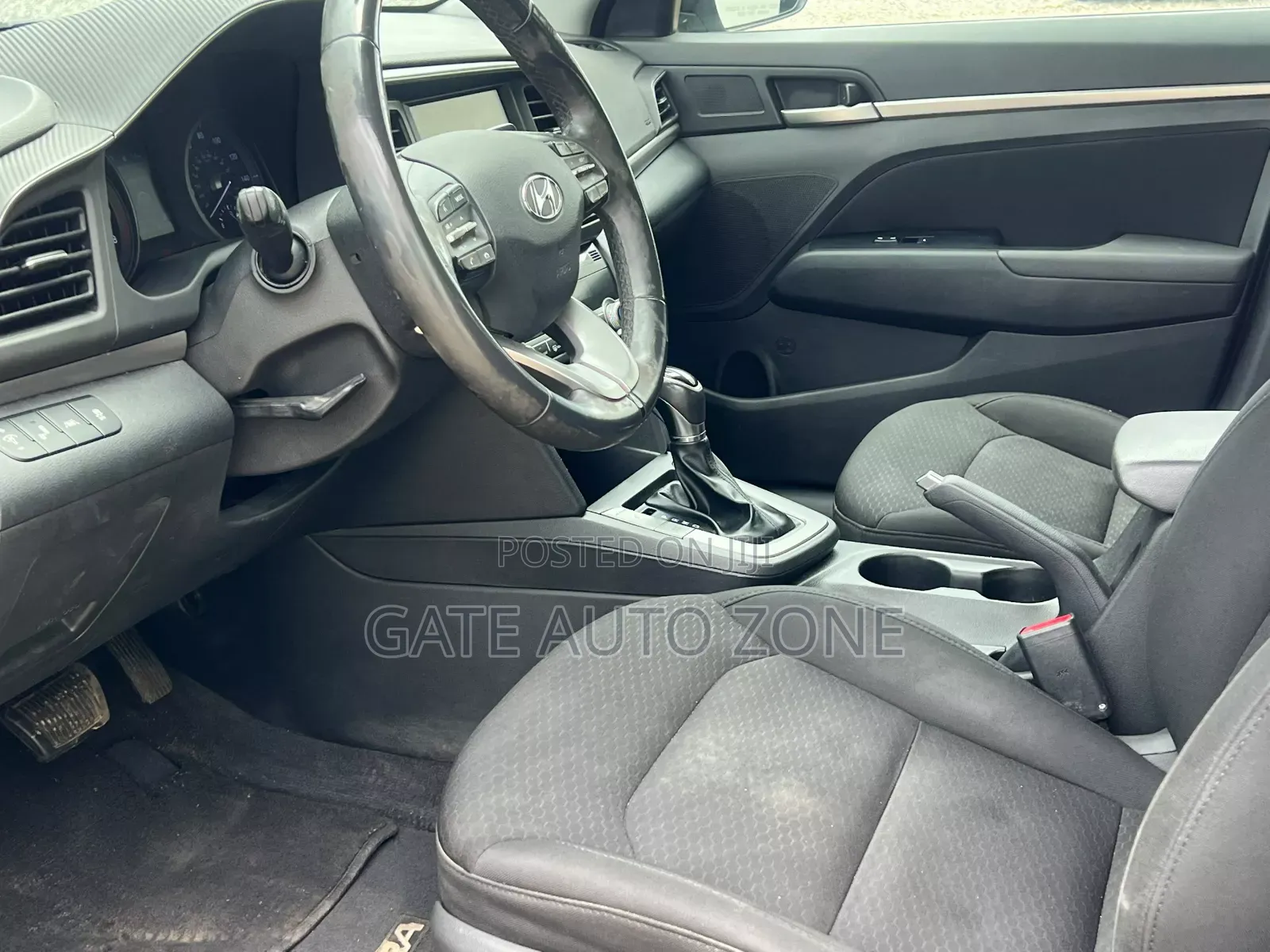 Hyundai Elantra Value Edition 2019 Gray