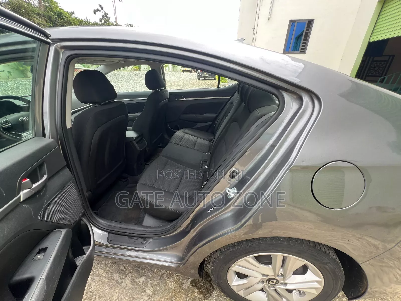 Hyundai Elantra Value Edition 2019 Gray