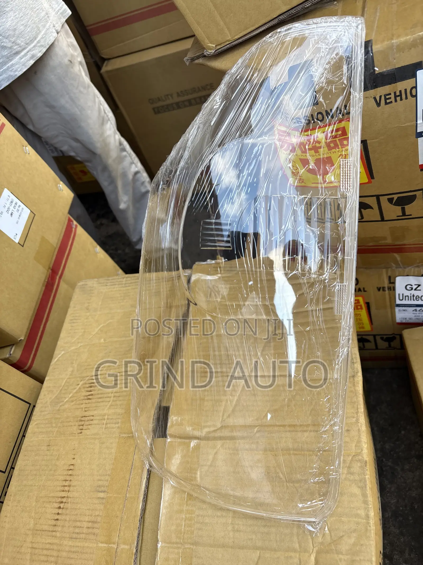Toyota Voxy Headlights & Taillights and It’s Cover Lid Available