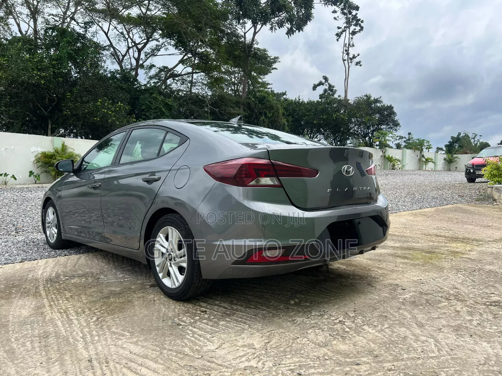 Hyundai Elantra Value Edition 2019 Gray
