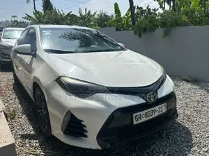 Toyota Corolla 2015 White