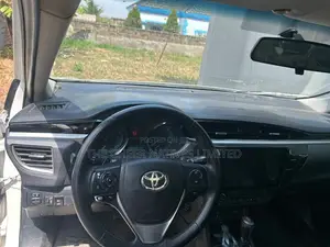 Toyota Corolla 2015 White