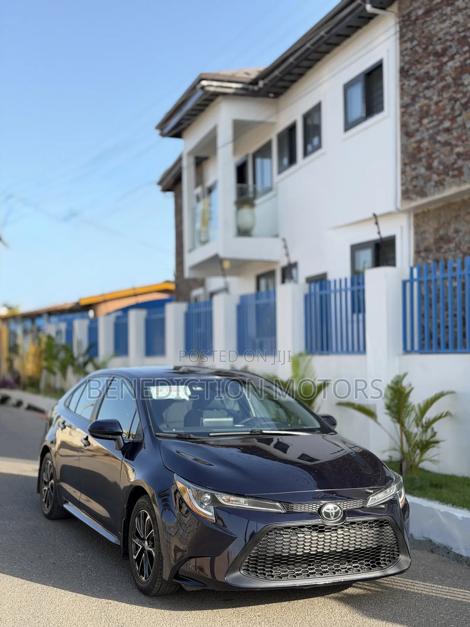 Toyota Corolla LE 2020 Blue