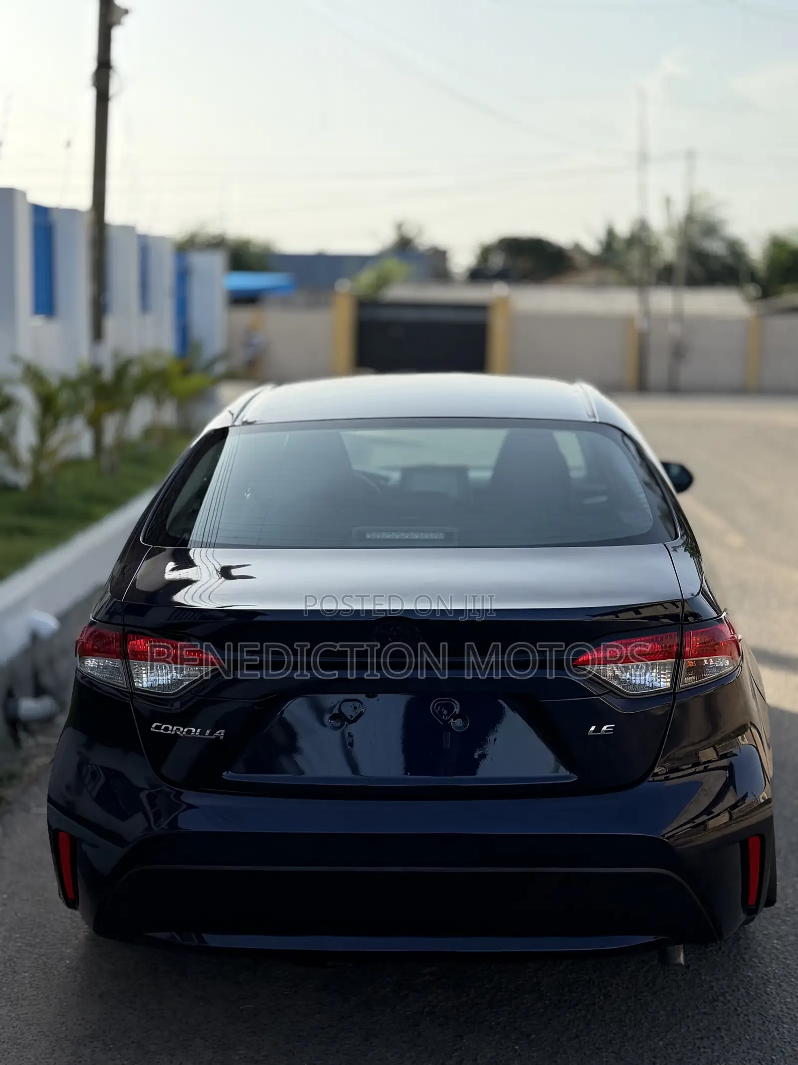 Toyota Corolla LE 2020 Blue