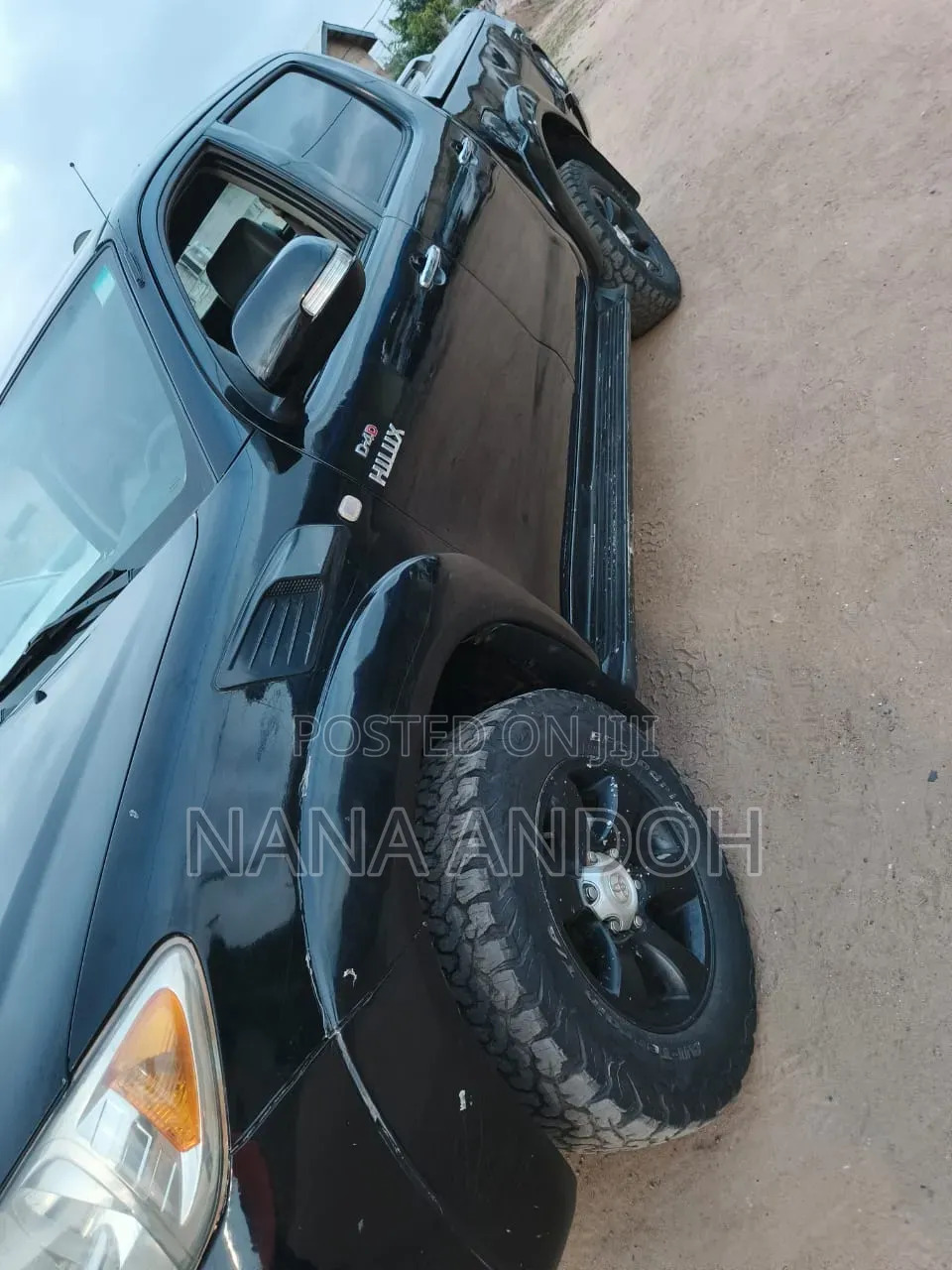 Toyota Hilux 2.5 D-4D 4X4 SRX 2012 Black