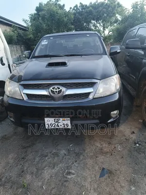 Toyota Hilux 2.5 D-4D 4X4 SRX 2012 Black