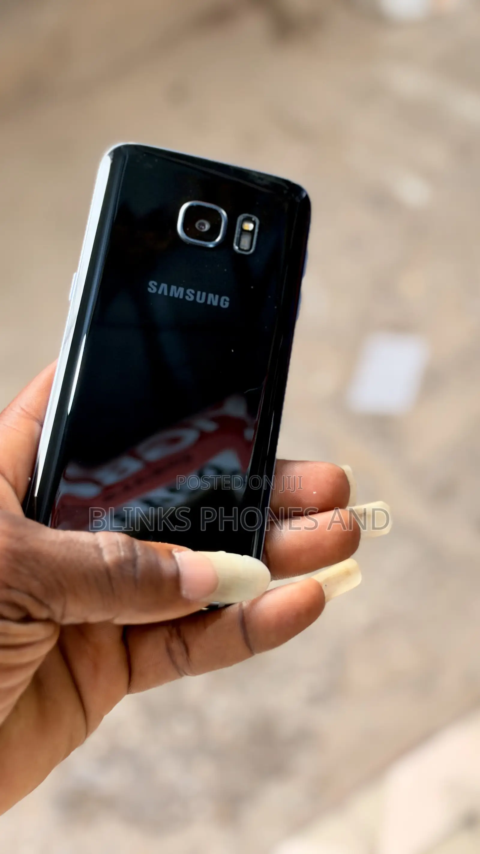 New Samsung Galaxy S7 32 GB Black