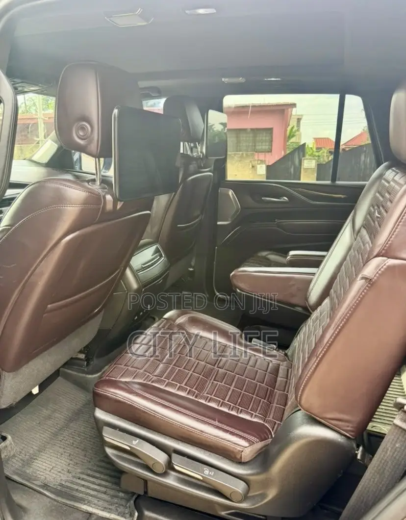 Cadillac Escalade ESV Sport 4WD 2023 Black