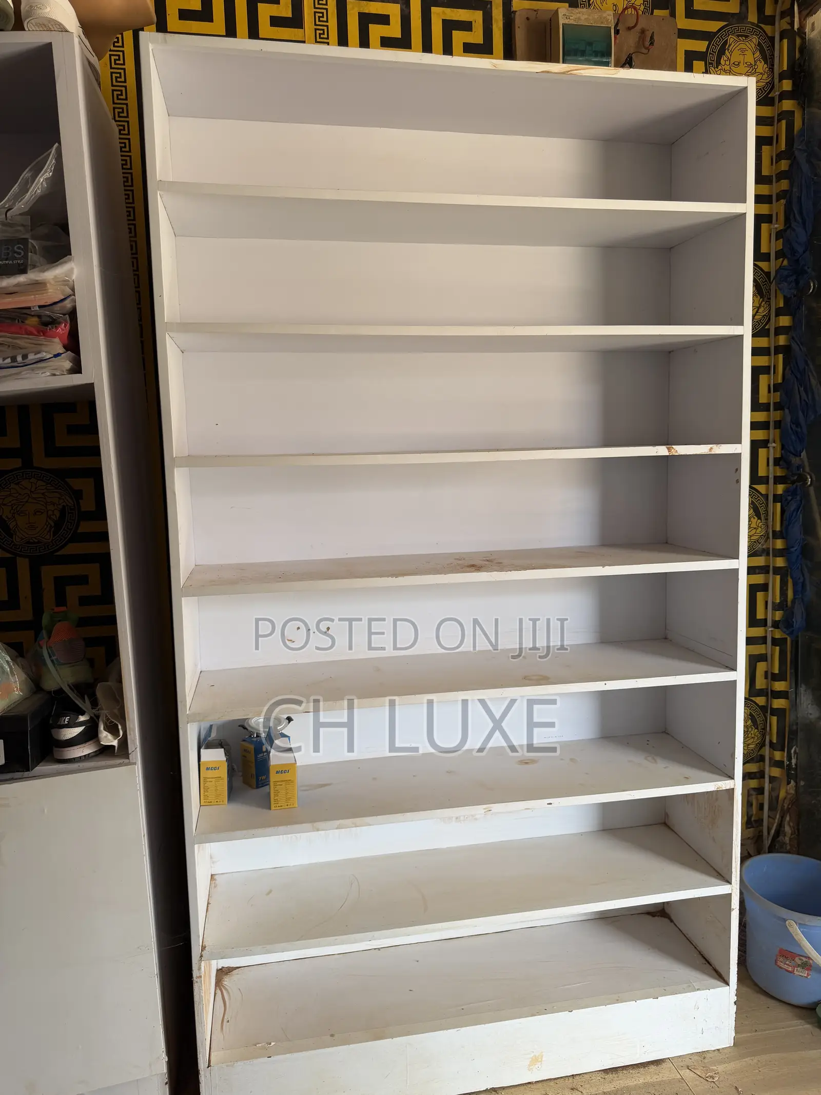 Open Shelf