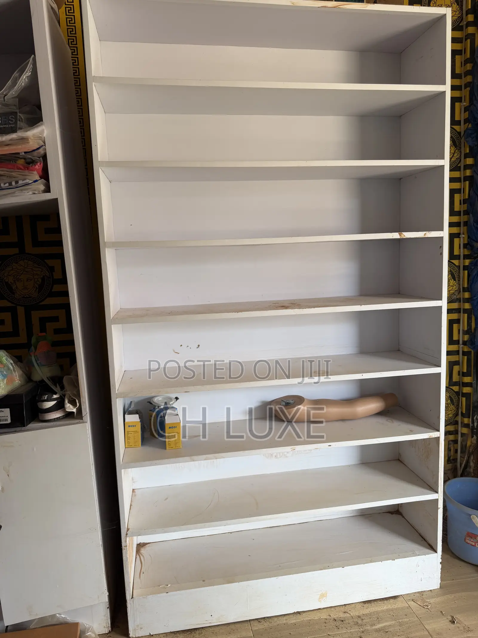 Open Shelf