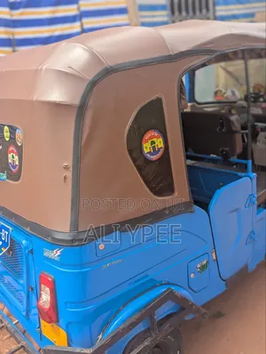 Bajaj RE 2026 Yellow