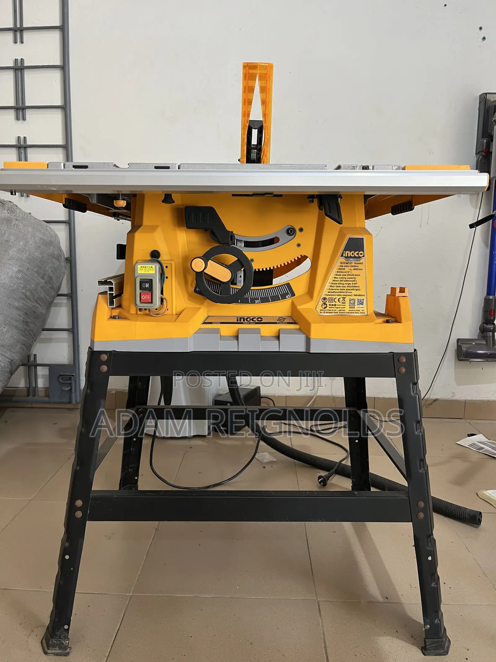 INGCO Industrial Table Saw