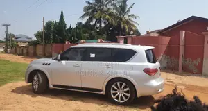 Infiniti QX56 2011 Silver