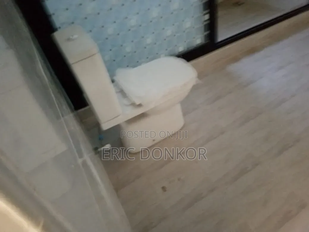 4bdrm Duplex in Adenta, Barrier for rent
