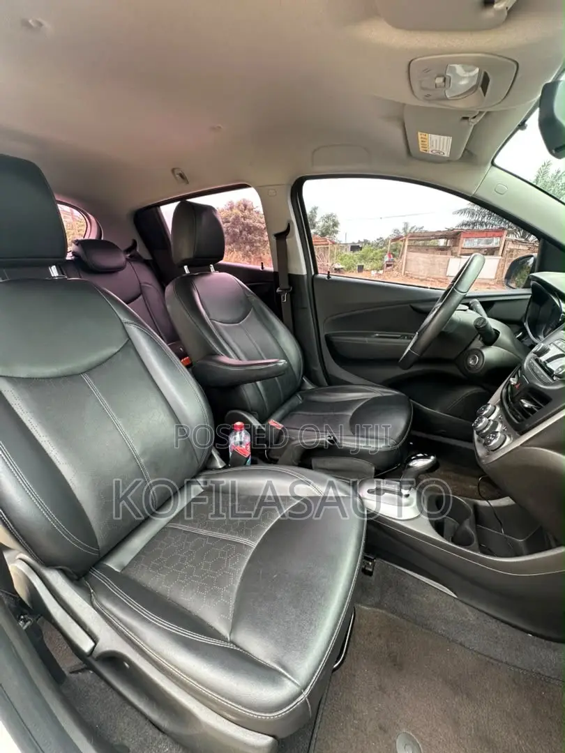 Chevrolet Spark 2016 Silver