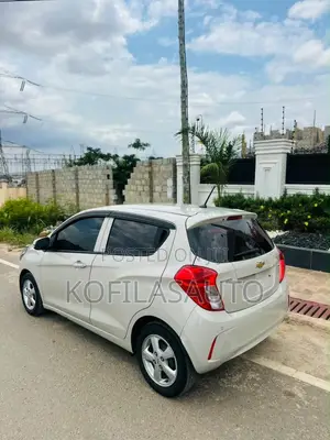 Chevrolet Spark 2016 Silver