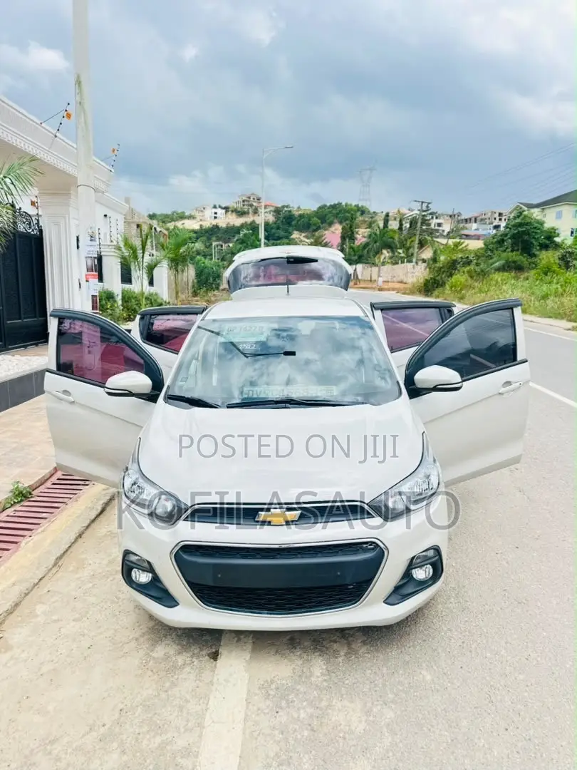 Chevrolet Spark 2016 Silver