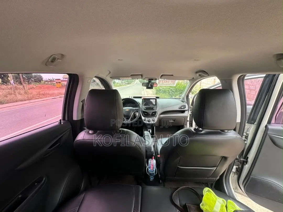 Chevrolet Spark 2016 Silver
