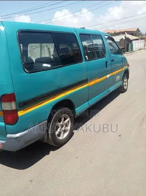Toyota HiAce 2009 Blue