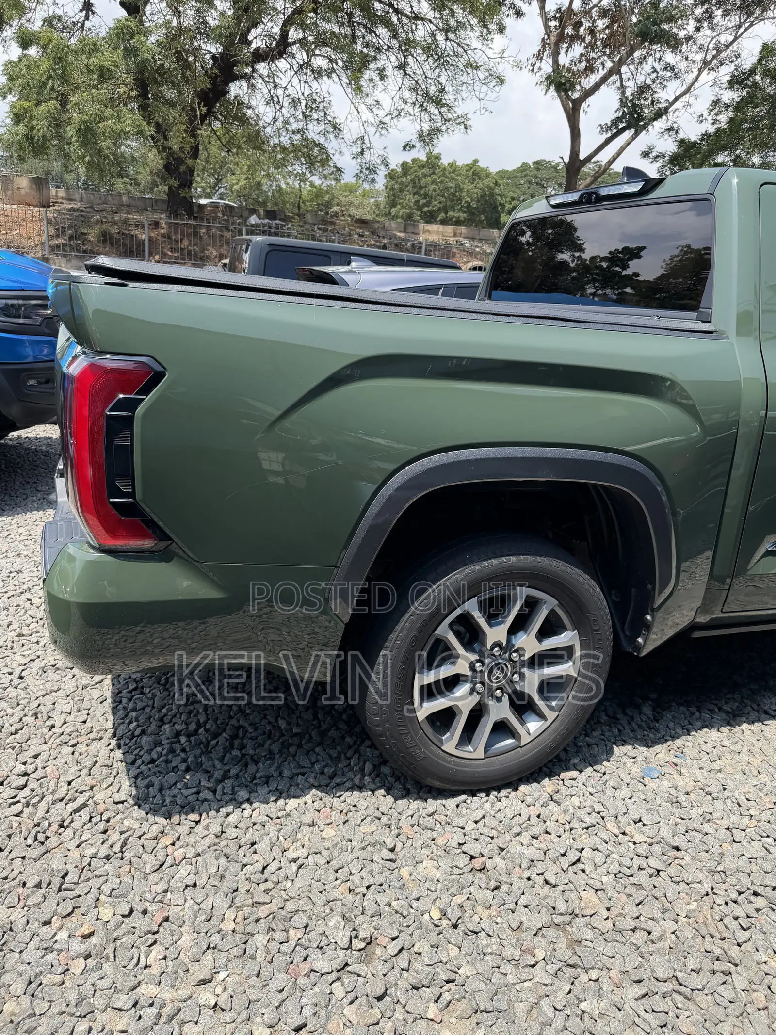 Toyota Tundra 1794 Edition CrewMax 5.5' Bed 2023 Green