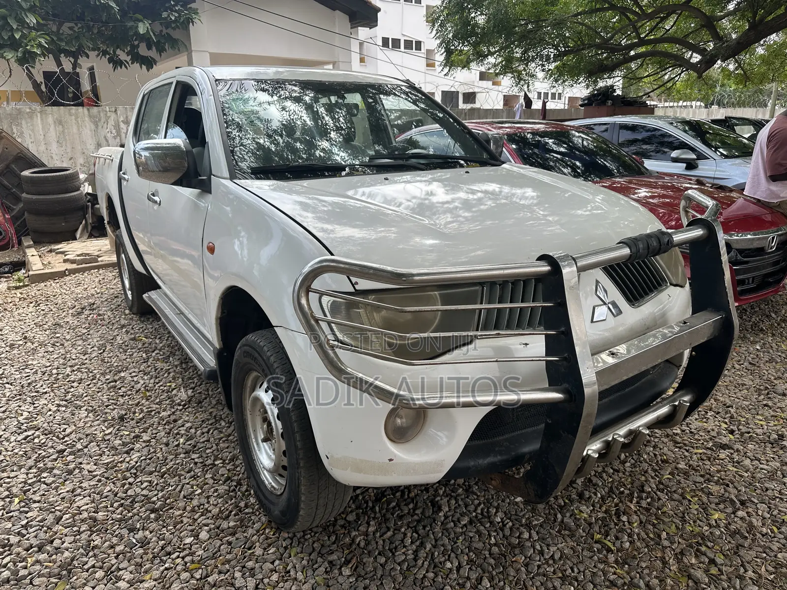 Mitsubishi L200 Double Cab 2.5 136hp 4WD 2009 White