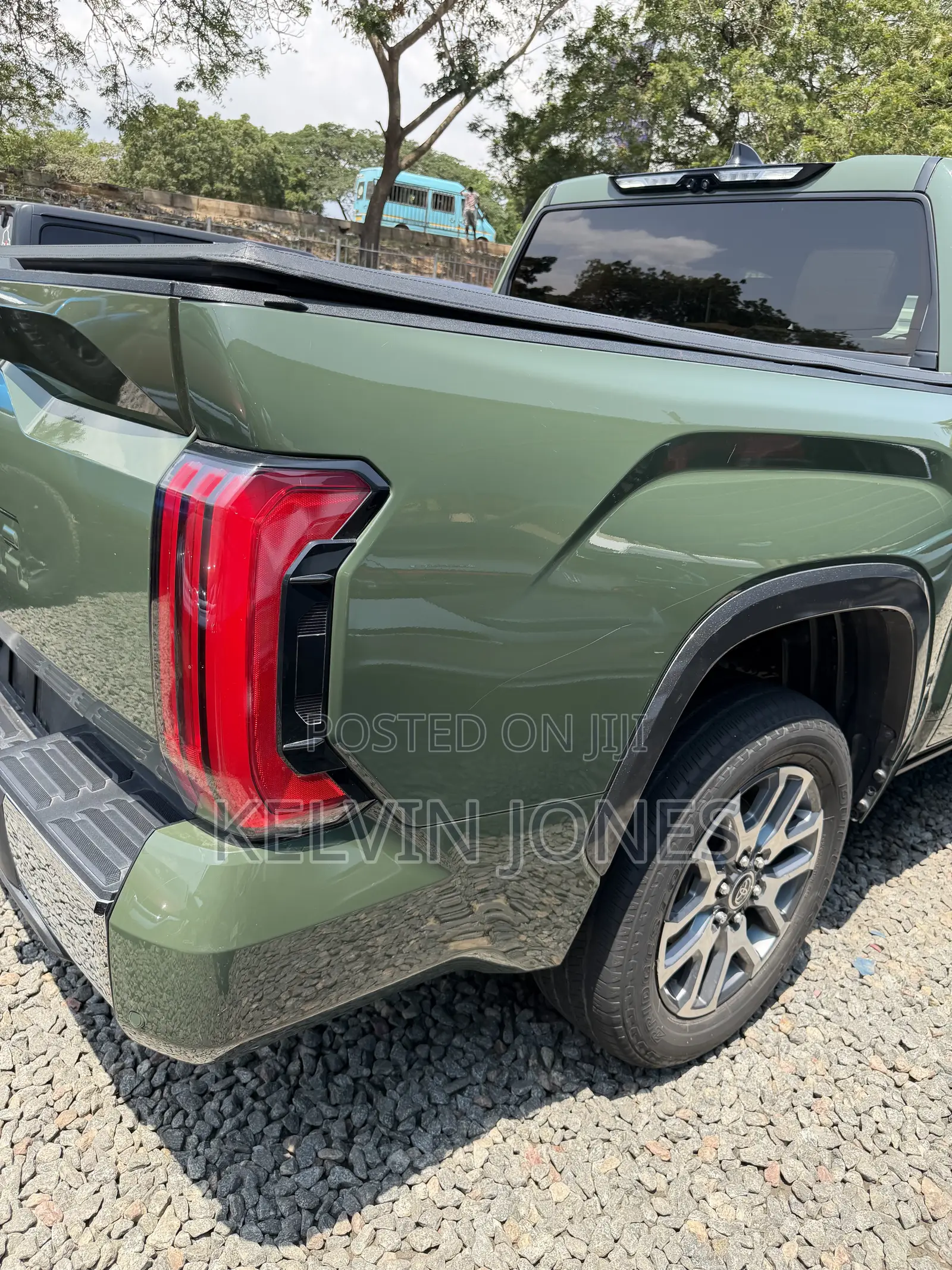Toyota Tundra 1794 Edition CrewMax 5.5' Bed 2023 Green