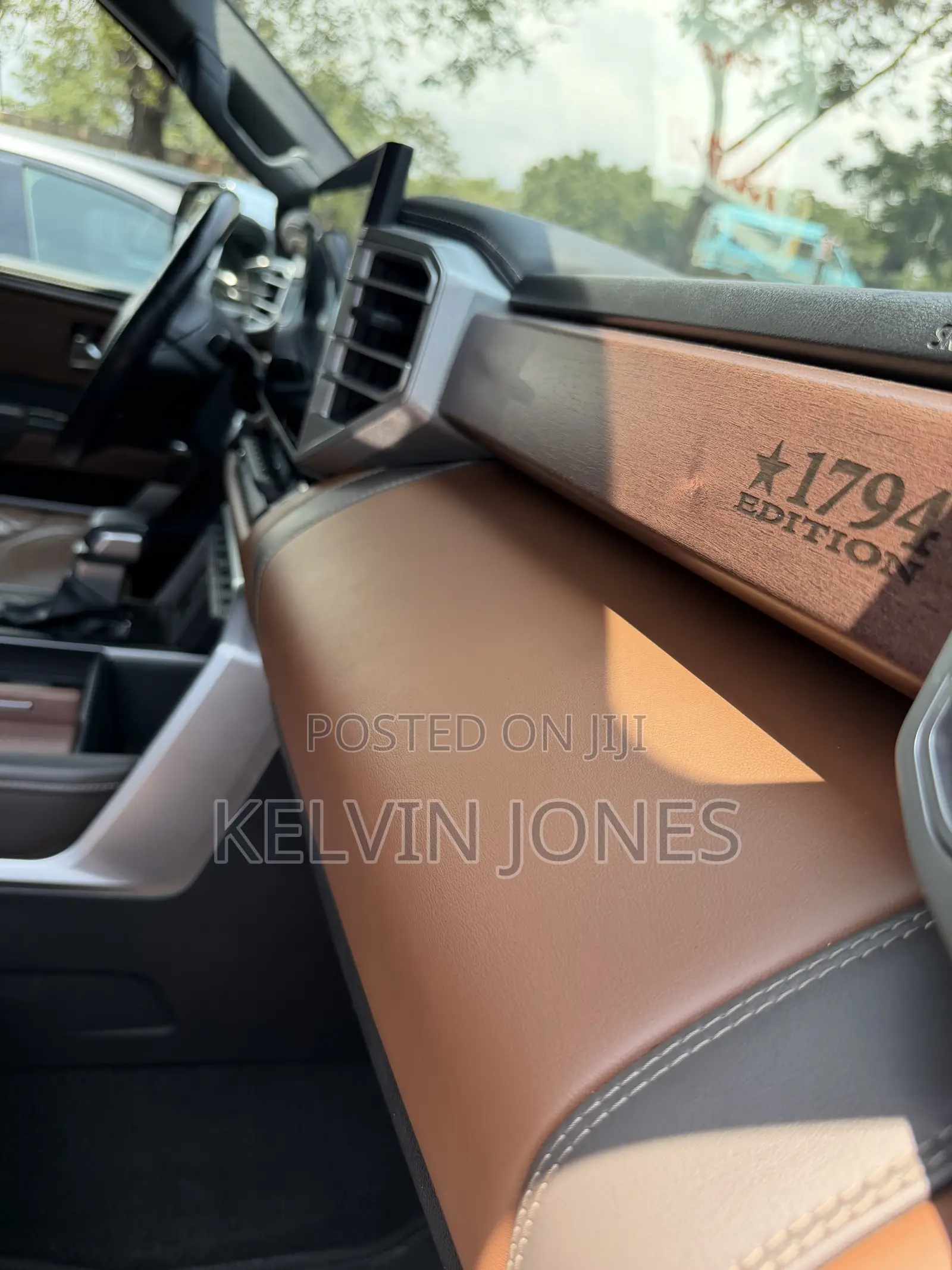Toyota Tundra 1794 Edition CrewMax 5.5' Bed 2023 Green