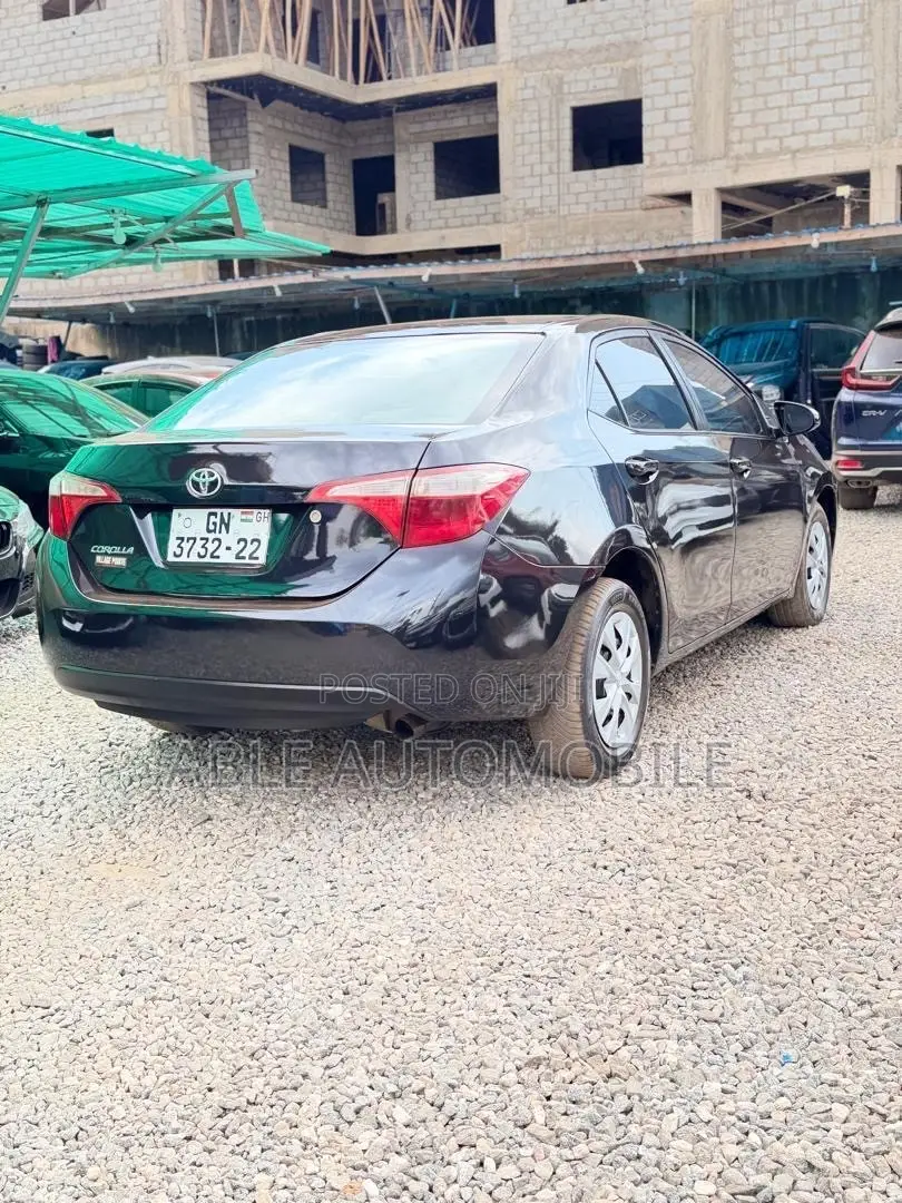 Toyota Corolla LE 4dr Sedan (1.8L 4cyl CVT) 2016 Black