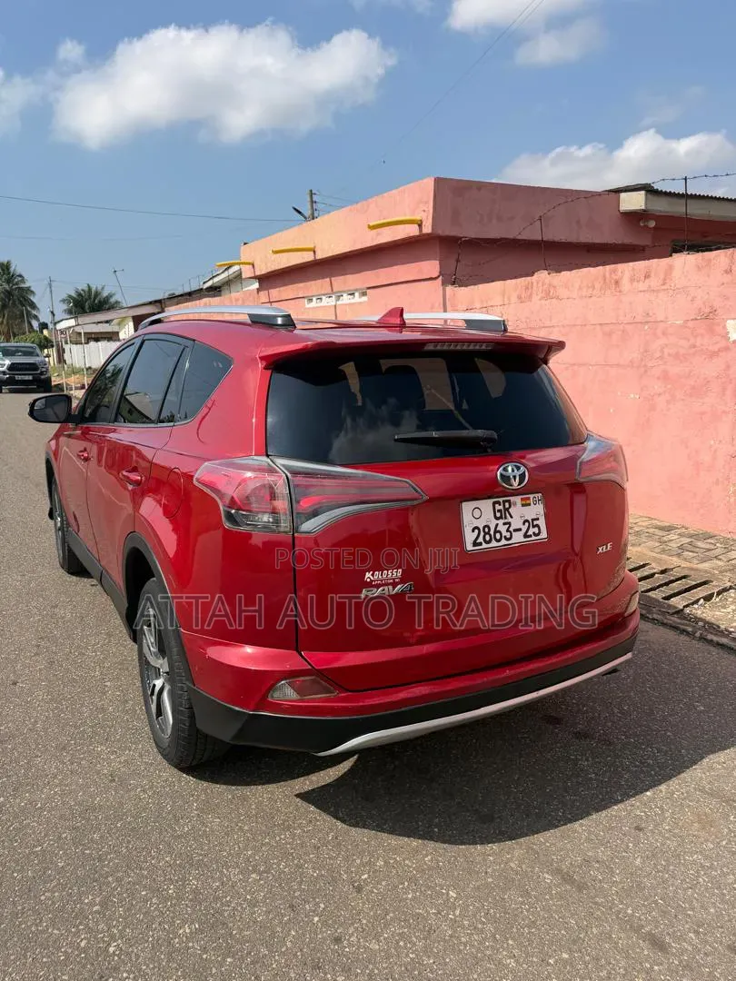 Toyota RAV4 2017 Red