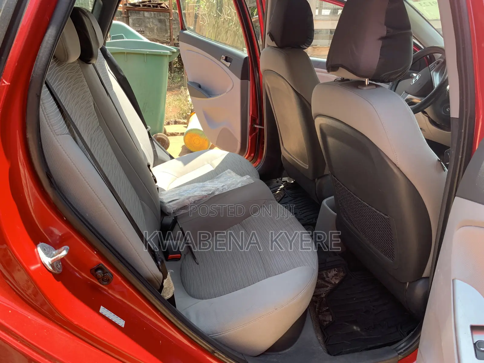 Hyundai Accent SE Hatchback 2016 Red